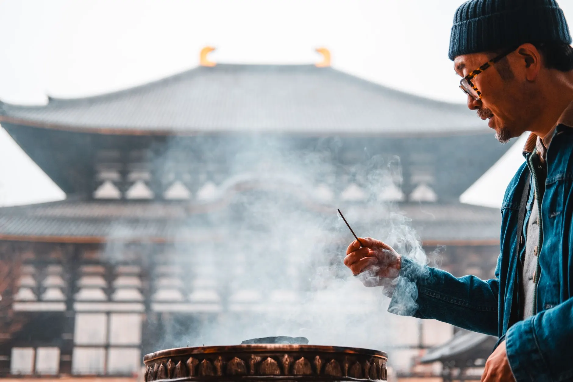 网络交换机与网桥选型对比：企业局域网建设中的关键考量因素