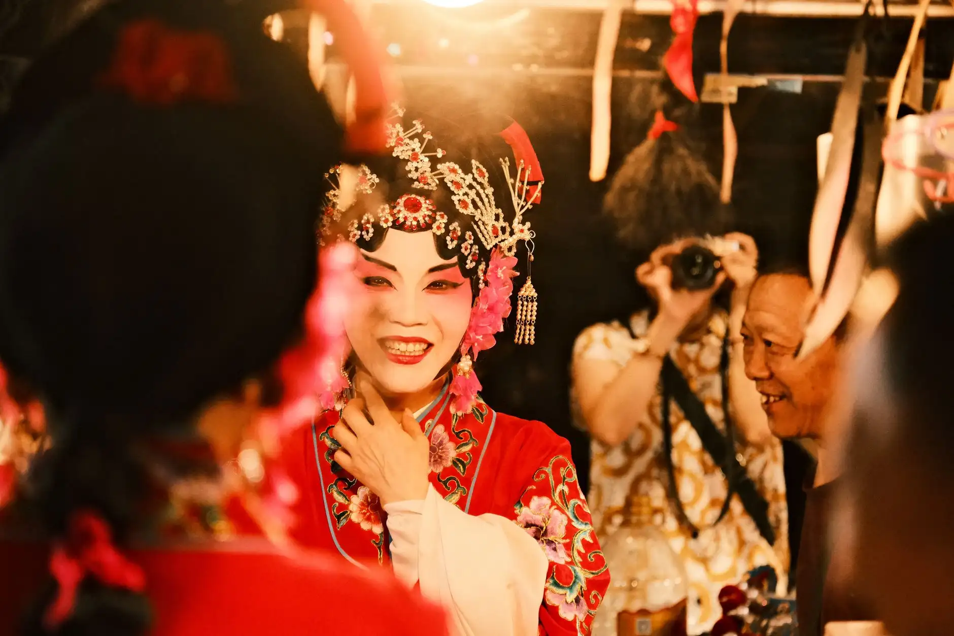 光纤收发器与网桥在海南园区网络改造中的协同应用