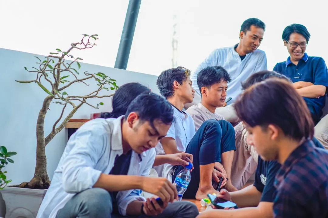 网络交换机与网桥在分布式组网中的协同应用方案解析